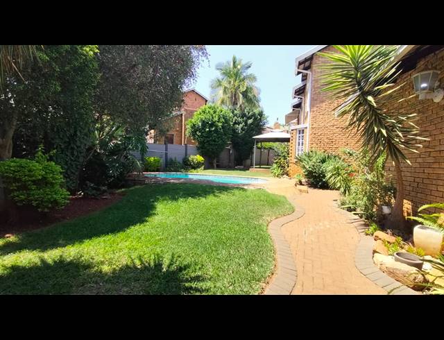 4 BEDROOM HOUSE FOR SALE IN CASHAN